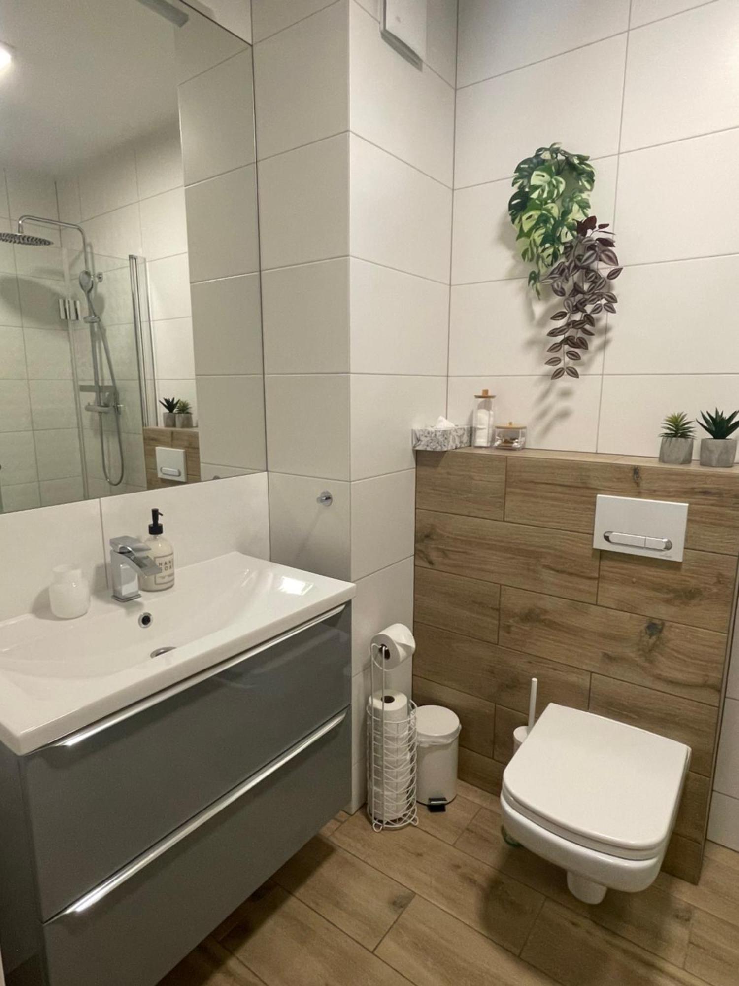 Paryska Home Kołobrzeg Exteriör bild